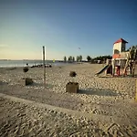 Vakantiehuis Beachhouse Veluwemeer In Strandnaehe - Mit Extra Grossem Garten Inkl Hallenbadnutzung Hulshorst