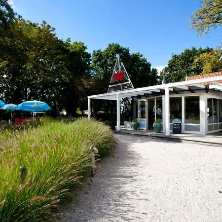 Beachhouse Veluwemeer In Strandnaehe - Mit Extra Grossem Garten Inkl Hallenbadnutzung Prázdninový dům Hulshorst