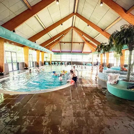 Beachhouse Veluwemeer In Strandnaehe - Mit Extra Grossem Garten Inkl Hallenbadnutzung 別荘