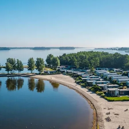 Beachhouse Veluwemeer In Strandnaehe - Mit Extra Grossem Garten Inkl Hallenbadnutzung