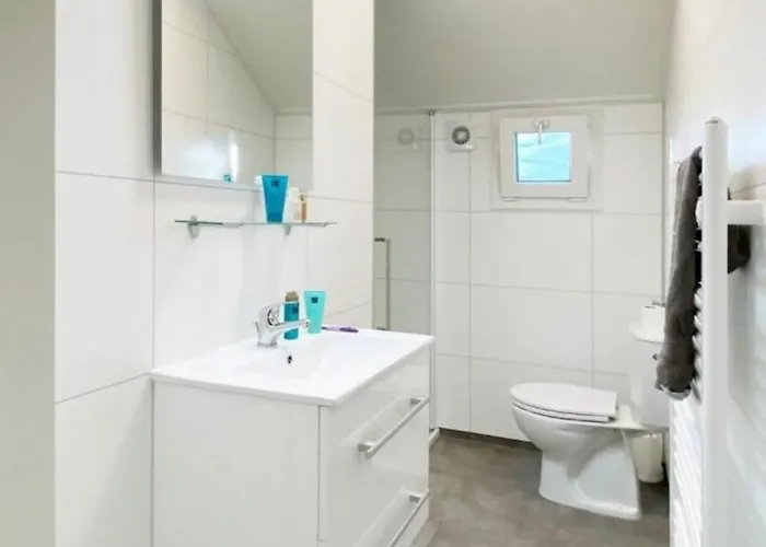 Beachhouse Veluwemeer In Strandnaehe - Mit Extra Grossem Garten Inkl Hallenbadnutzung